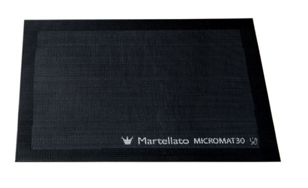 Petit tapis de cuisson en silicone micro-perforé par Martellato Professional